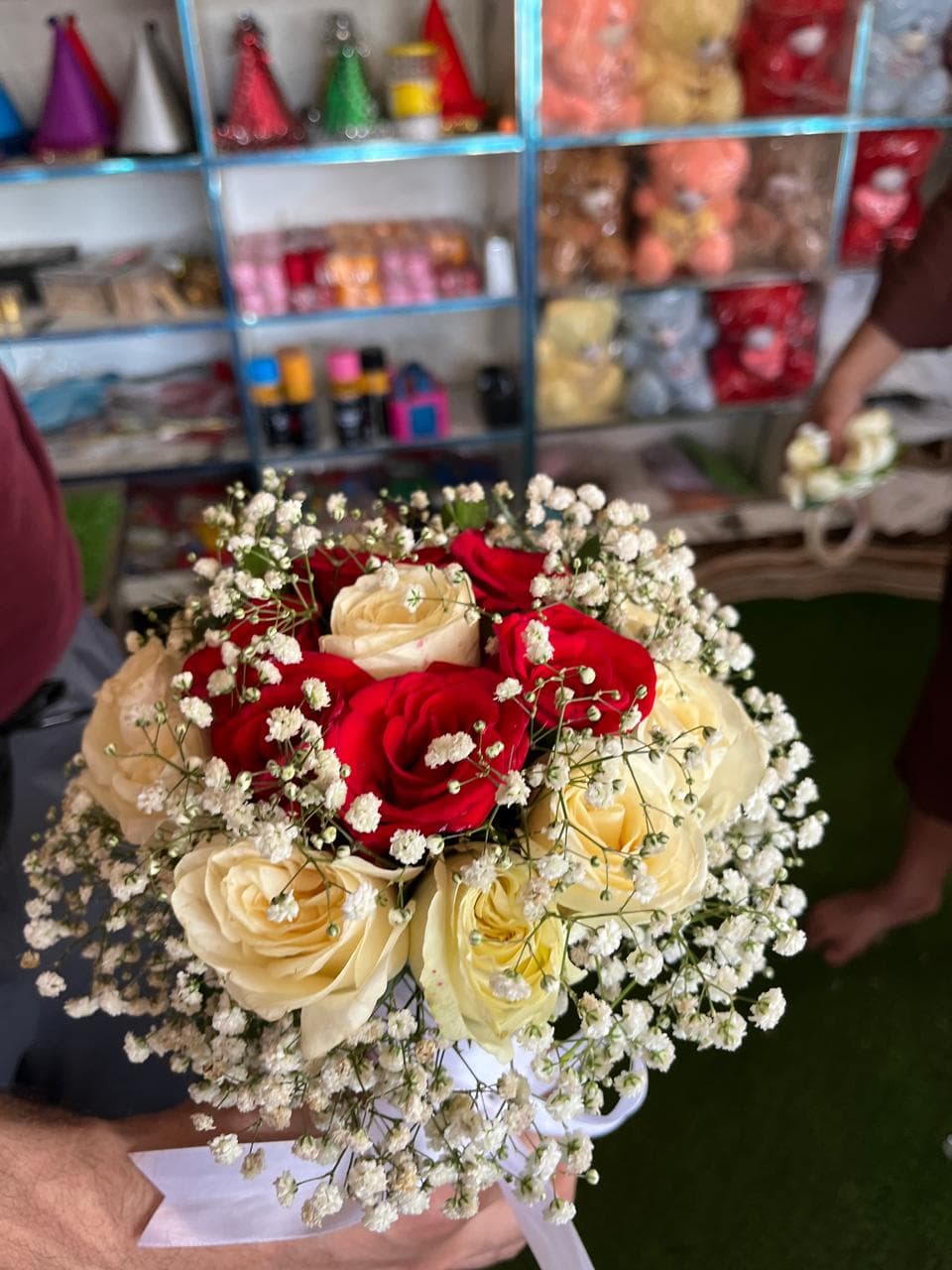 Red & White Rose Duo