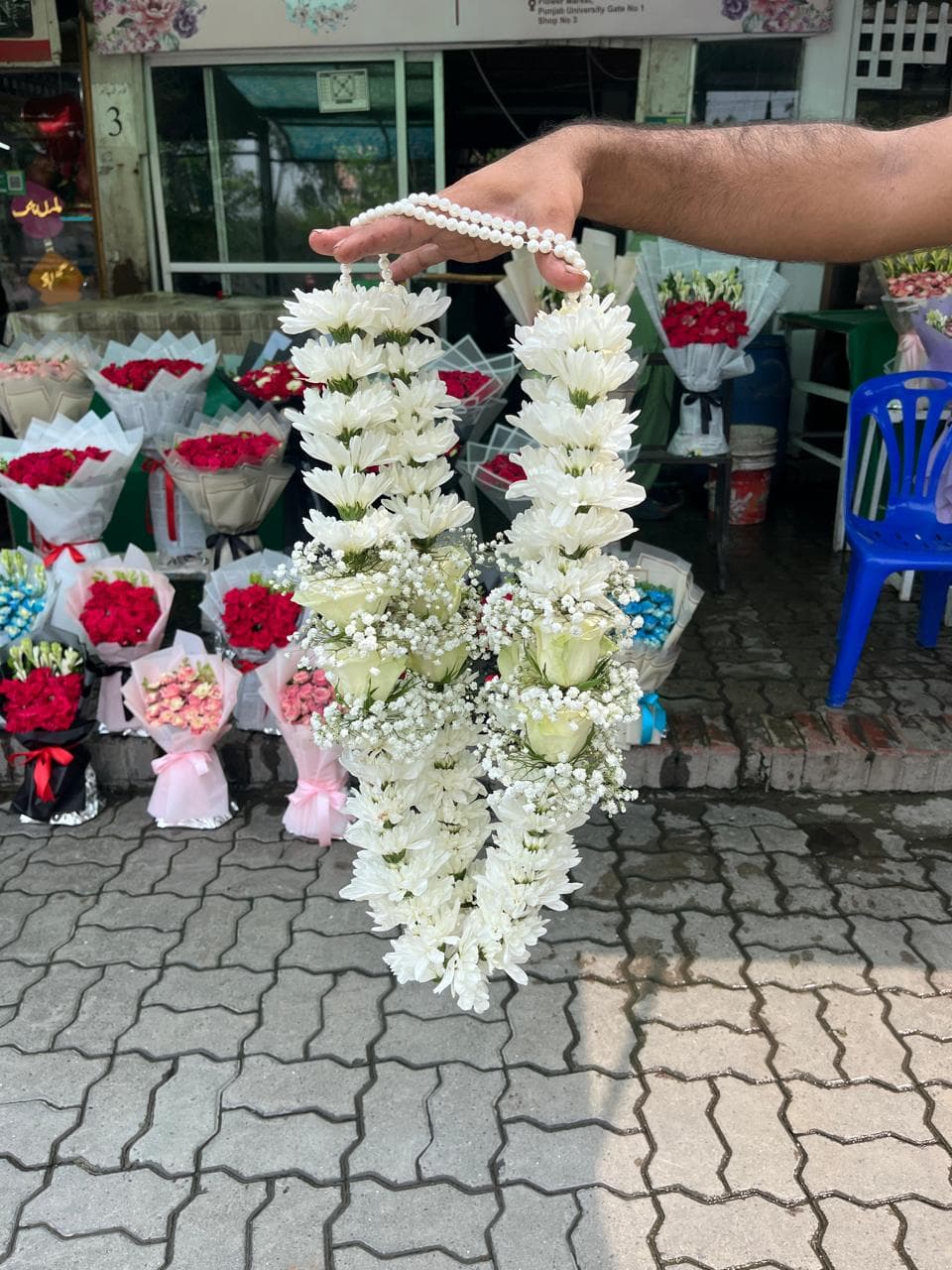 White Chrysanthemum Garland